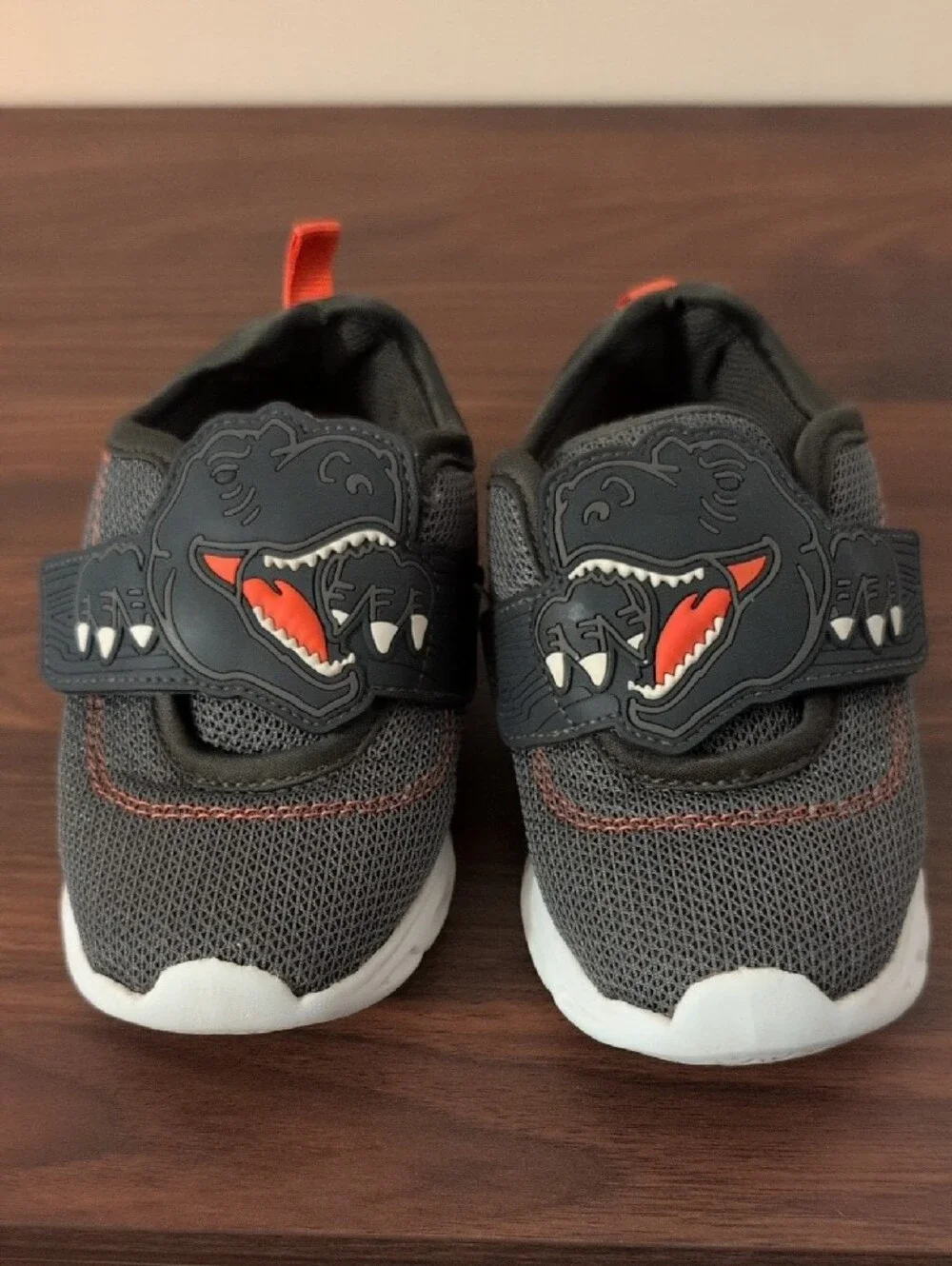 Carter's Green & Red T-Rex Kids Sneakers Size 9M (Toddler Size)